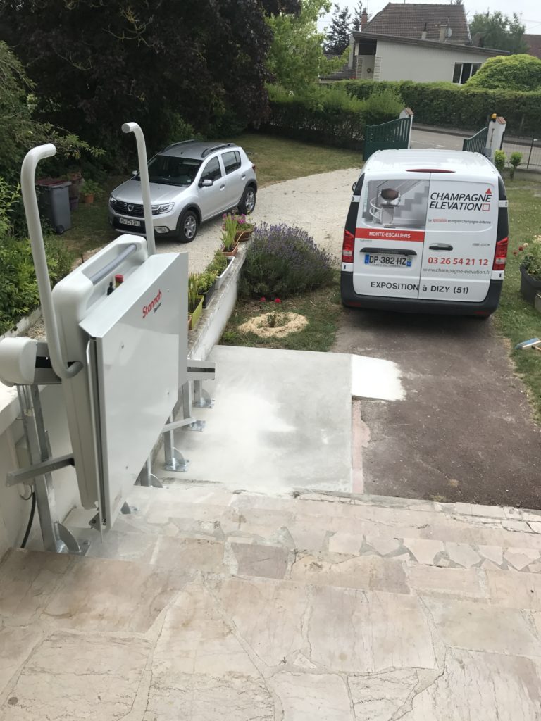 Installation dune plate forme Stannah sur TROYES 10