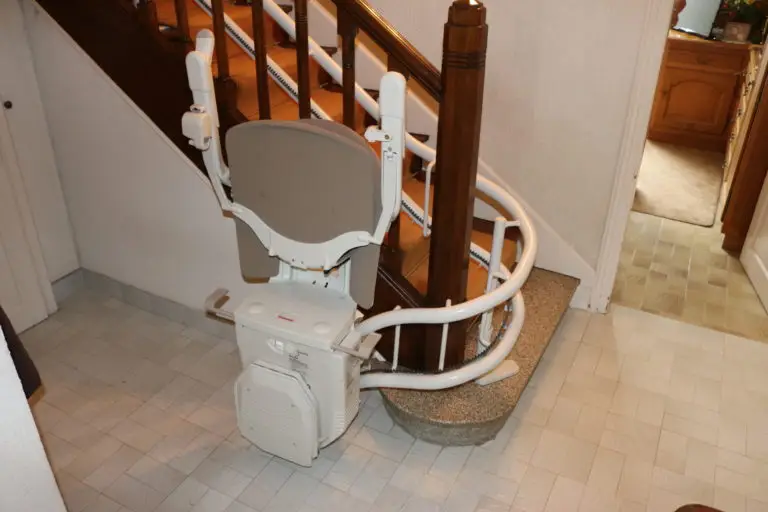 Monte escalier STANNAH a RETHEL