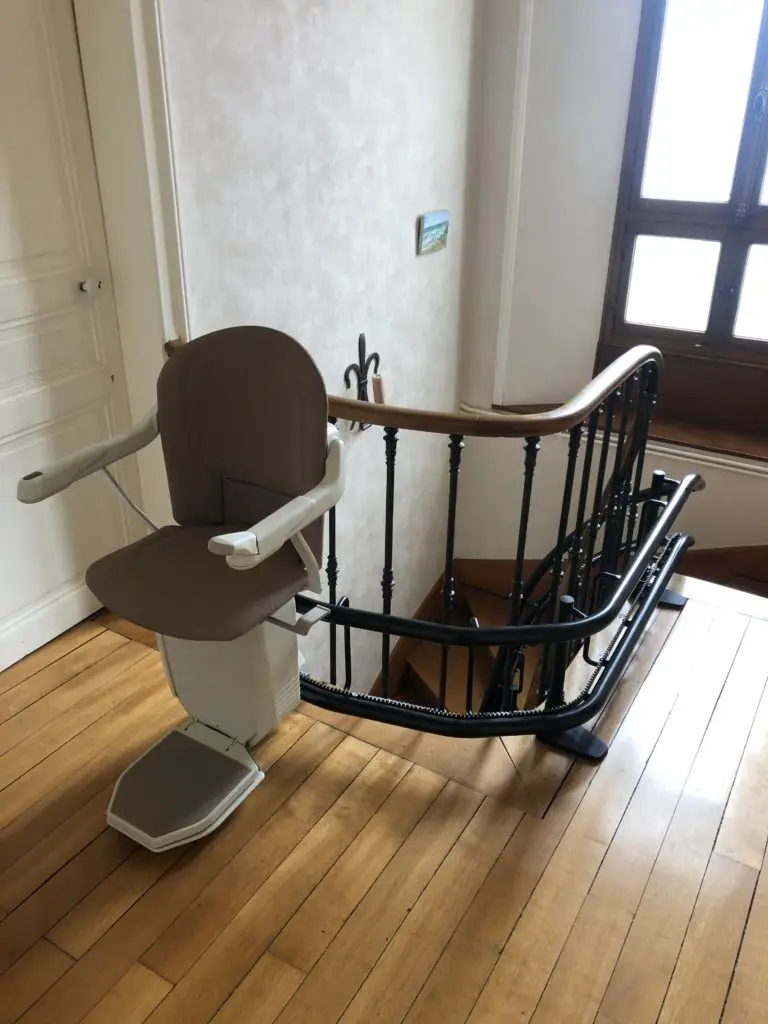 Monte escalier a REIMS sur mesure