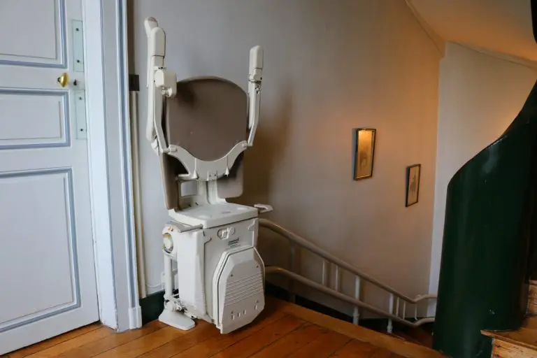 Monte escalier replie a HIRSON