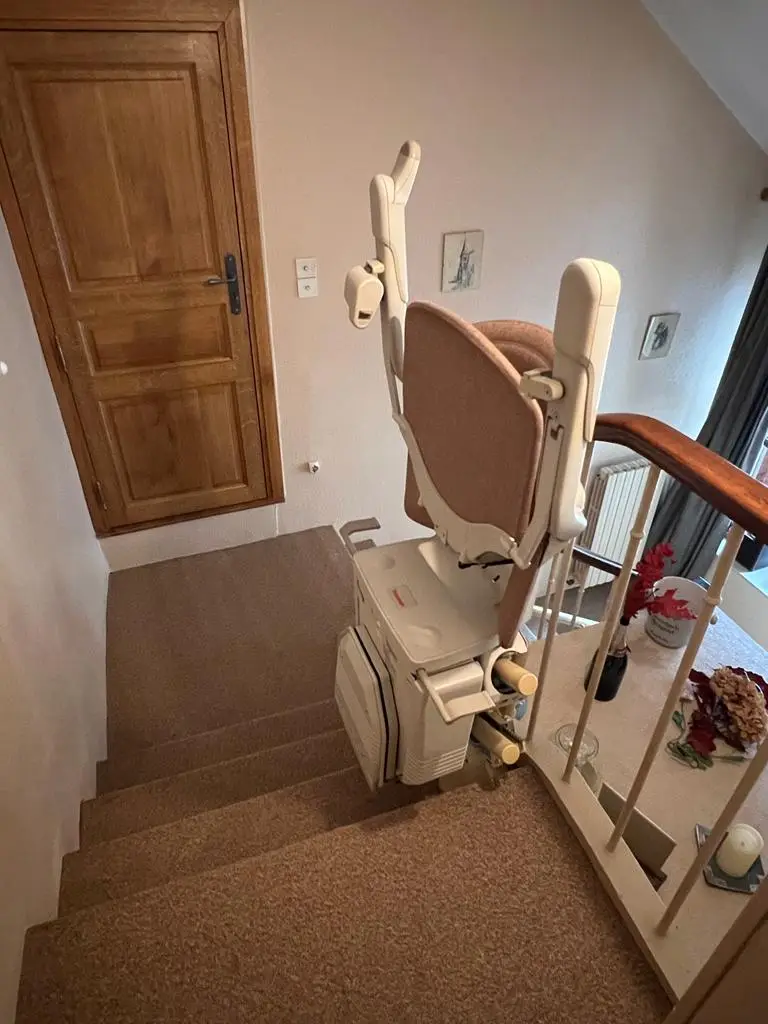 Monte escalier stannah a TERGNIER