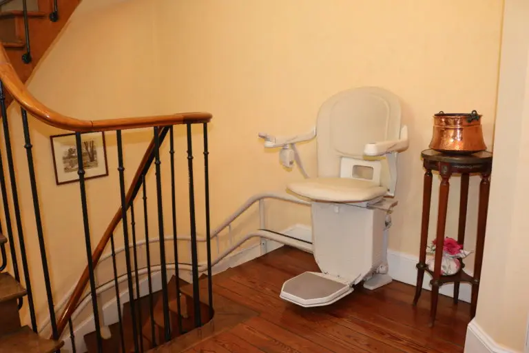 Monte escalier stannah a TROYES dans lAUBE 1